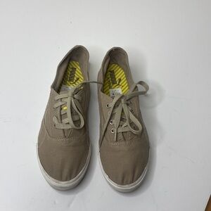 Puma Eco Ortholite Womens Grey Canvas Lace-Up Sneakers Size 7-1/2